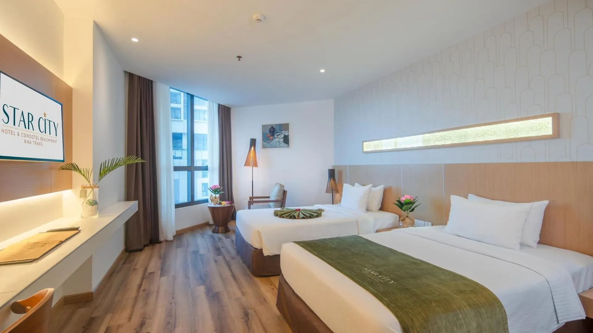 Starcity Hotel & Condotel Beachfront Нячанг 5*,