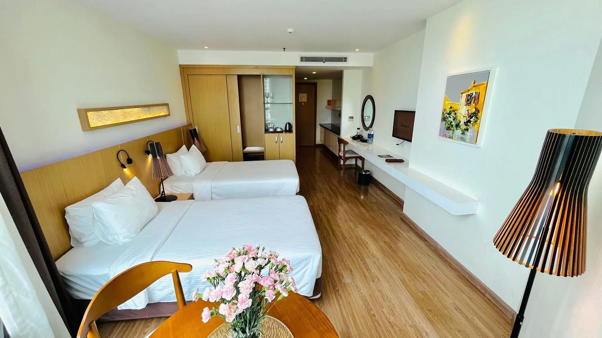 Starcity Hotel & Condotel Beachfront Nha Trang