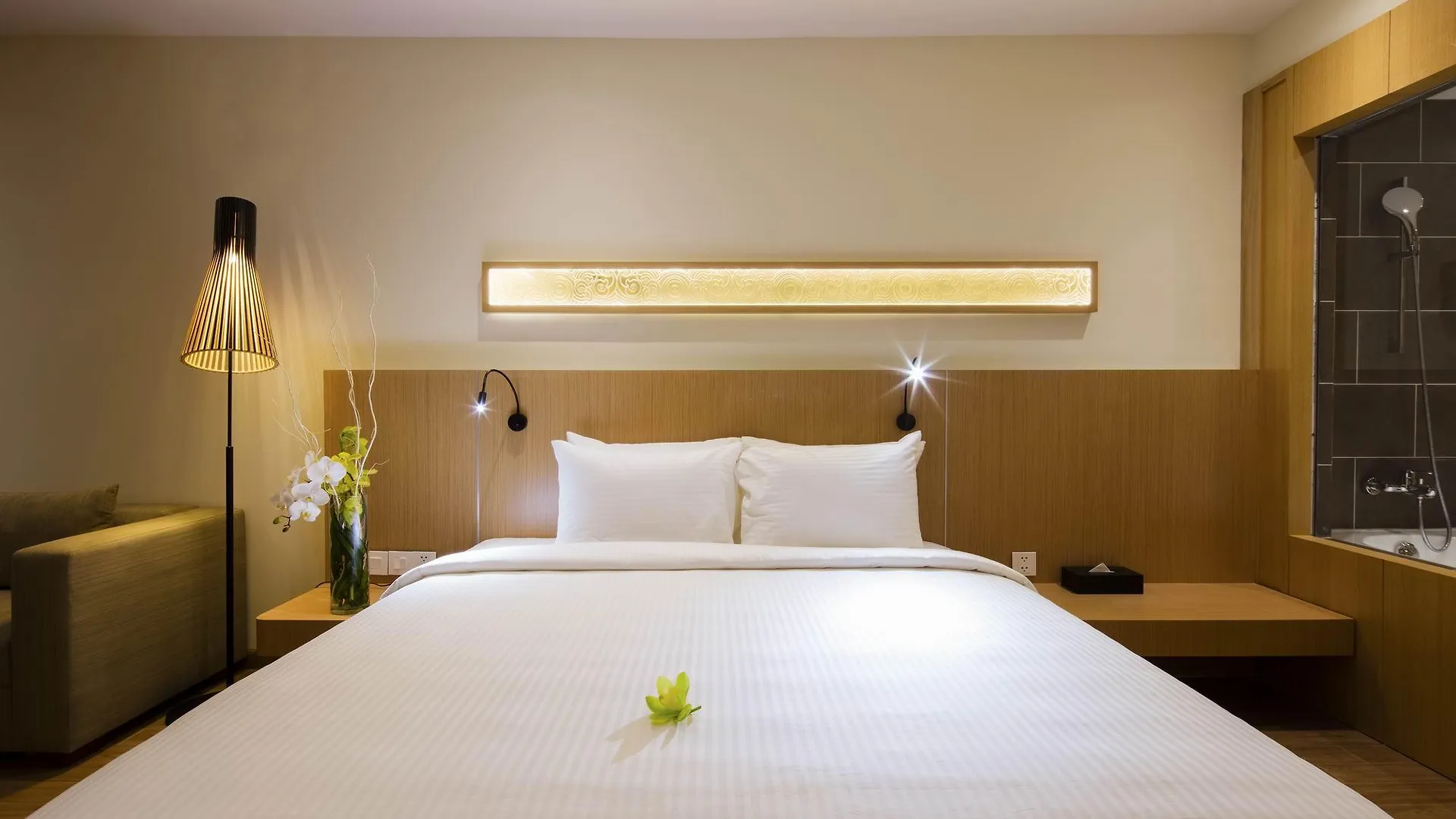 Starcity Hotel & Condotel Beachfront Nha Trang