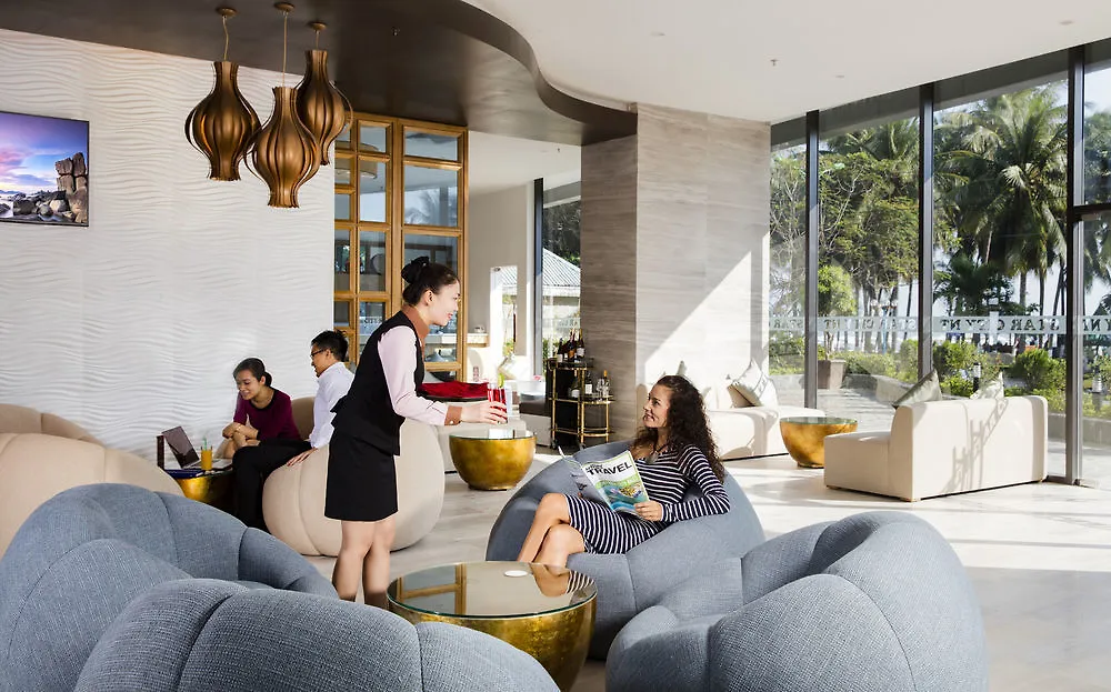 Starcity Hotel & Condotel Beachfront Nha Trang