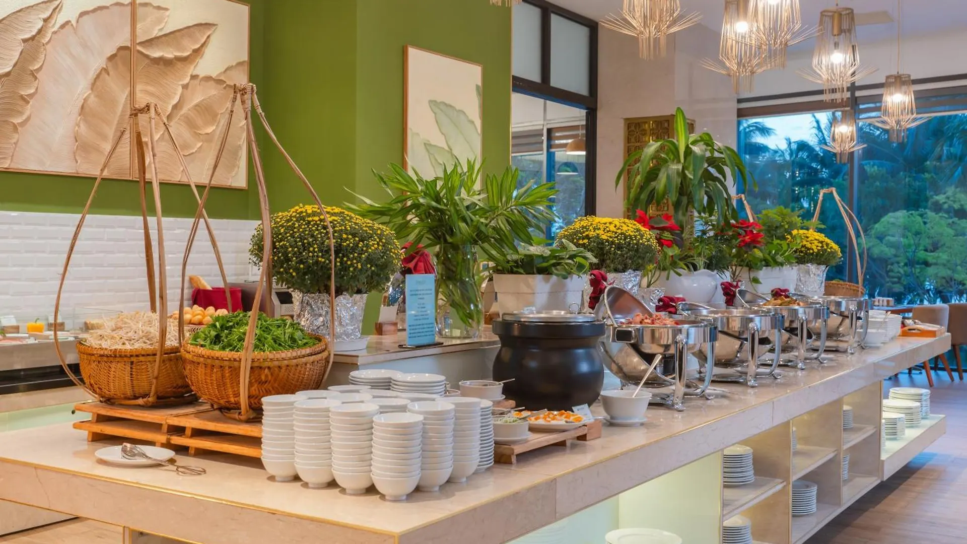 Starcity Hotel & Condotel Beachfront Nha Trang